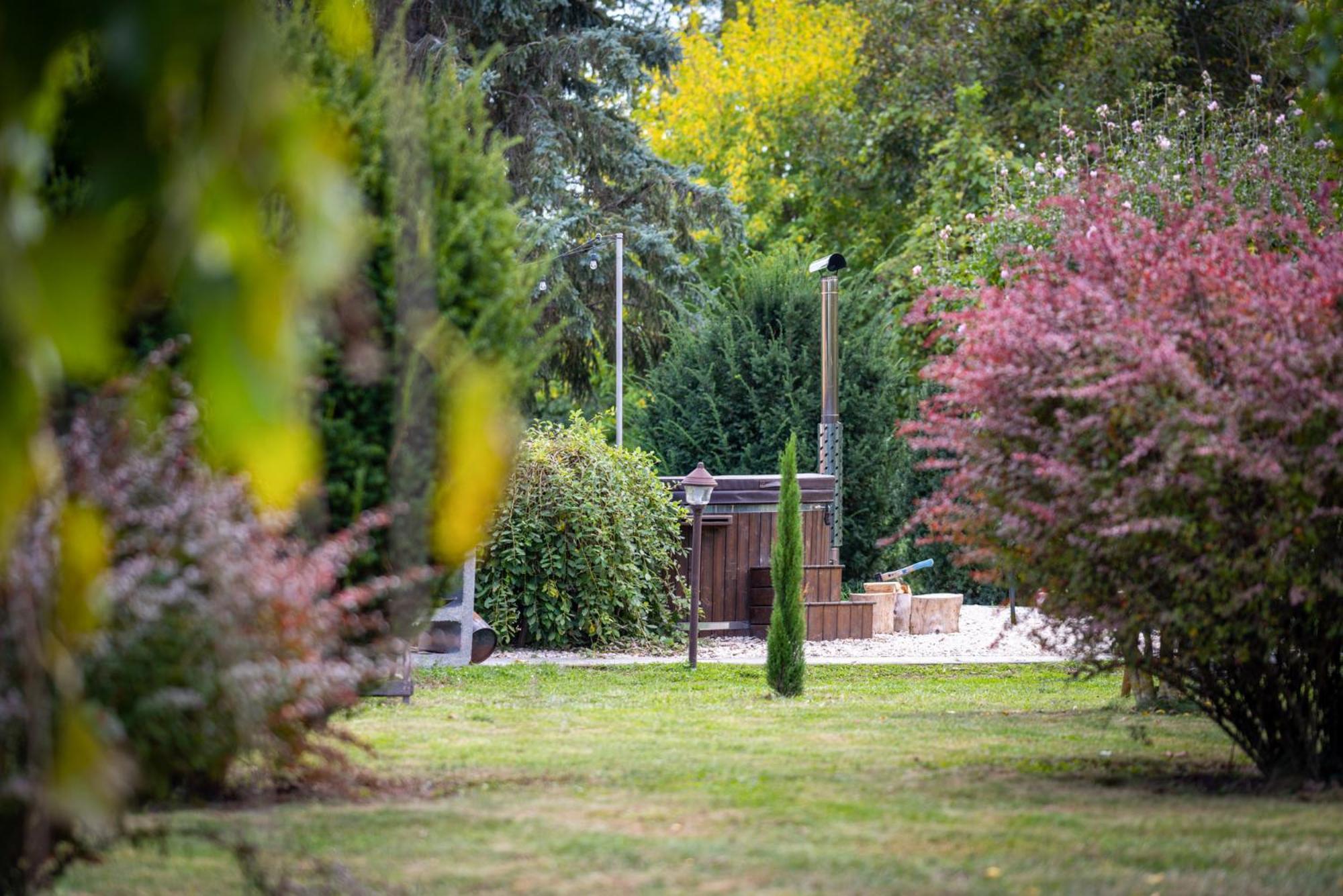 Pósteleki Vendégház-Nyugalom Szigetei Gyula Exterior foto